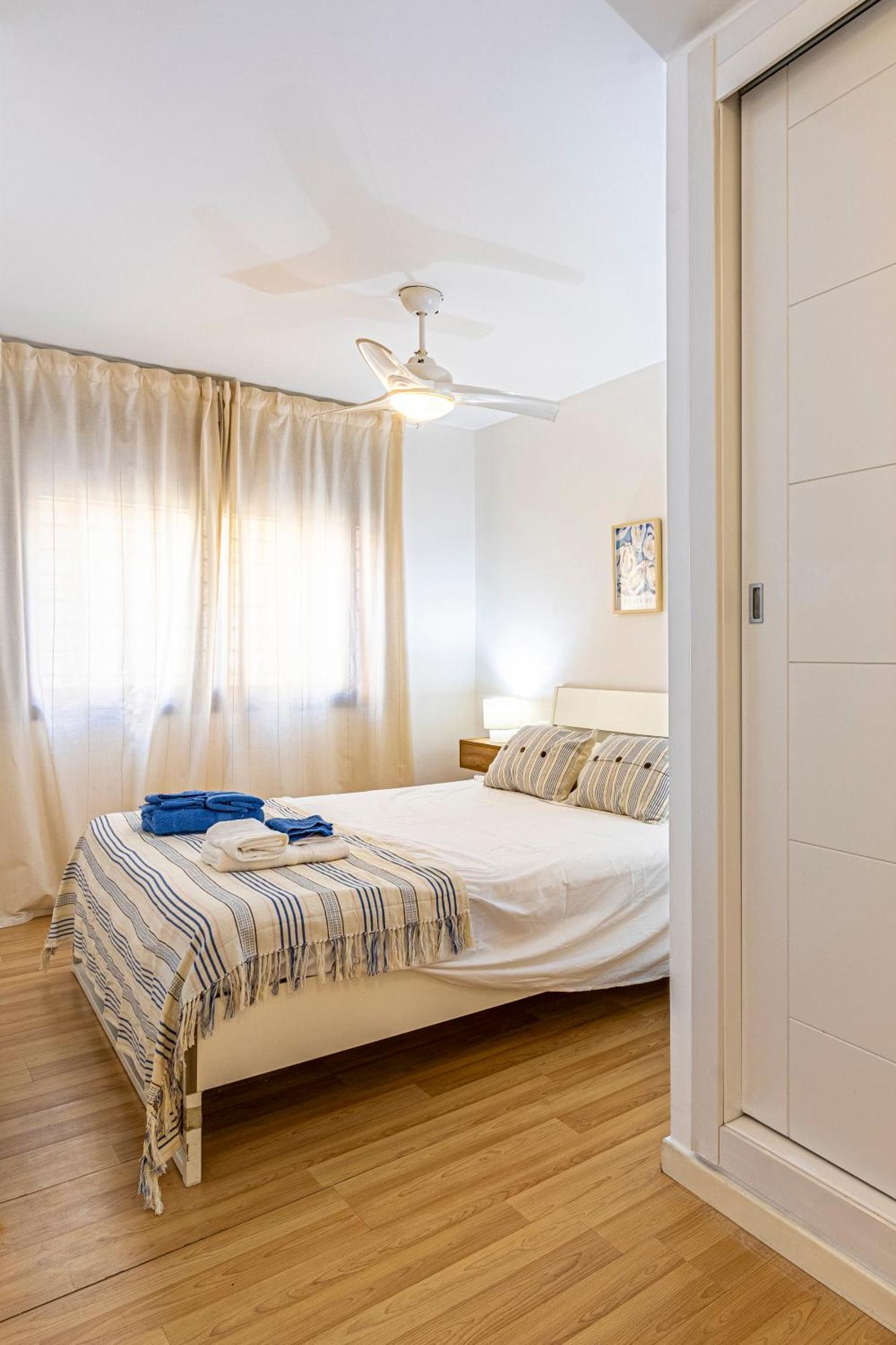 מאלגה Solis Mare Apartments - Pedregalejo Beach מראה חיצוני תמונה